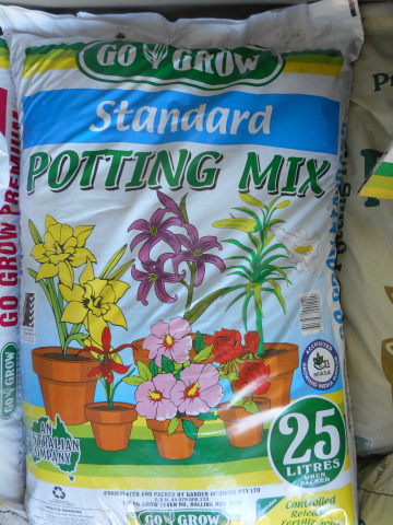 Standard Potting Mix, 25 litre bag